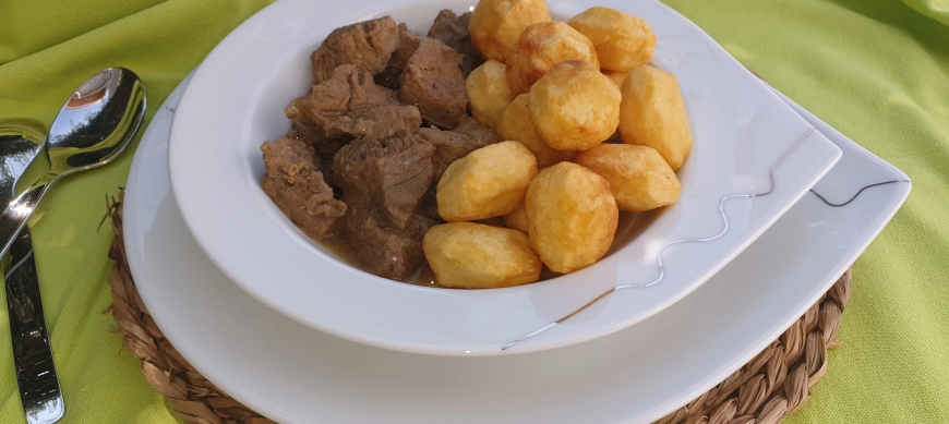 CARNE GOBERNADA (COCCIÓN LENTA)