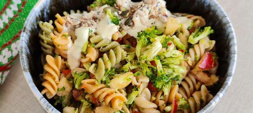 BOL AL GUSTO CON SALSA DE LEGUMBRES