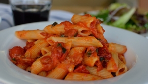 Macarrones con tomate con Thermomix®